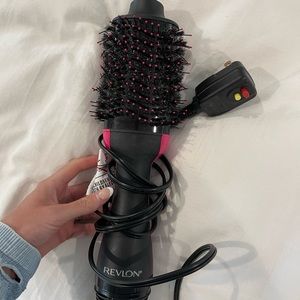 Revlon one-step volumizer